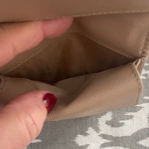 Prada Saffinao Beige Leather Bi-Fold Wallet - Picture 9 of 15